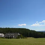 Hotel Schoene Aussicht 4*